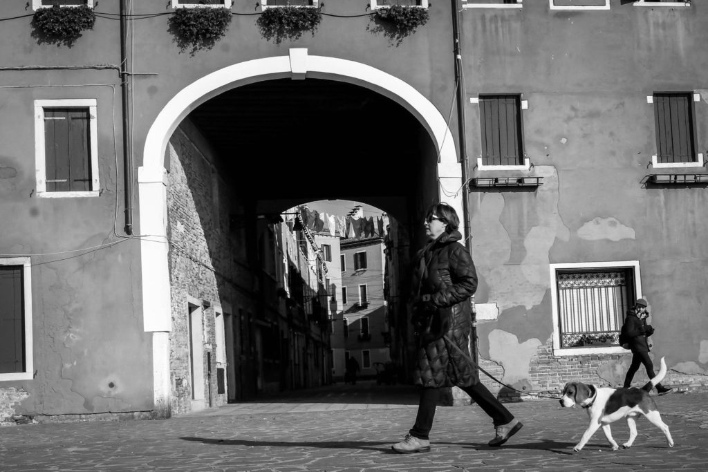 Is the Fuji X100 still good - street photography in Venice?